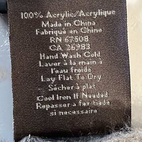 NWT Vince Camuto Ladies Heather Grey Triangle Wrap with Fringe O/S MSRP $38 - Picture 5 of 7